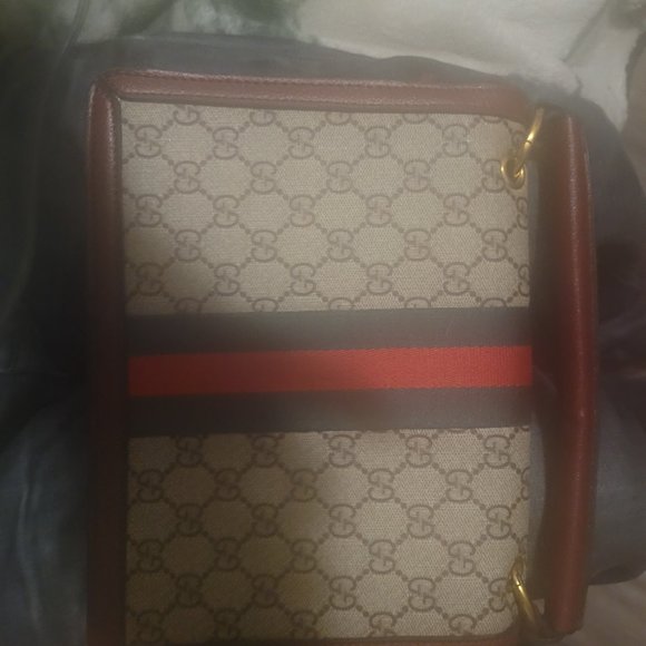 Bnwot 100 percent authentic women's Gucci handbag - Picture 7 of 7